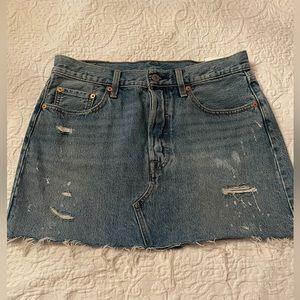 Levi’s skirt